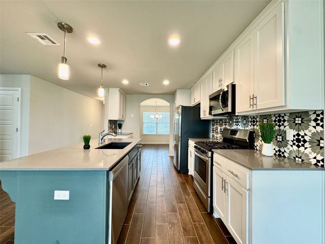 6615 S 18th Place, Broken Arrow, OK 74011