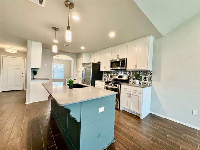 6615 S 18th Place, Broken Arrow, OK 74011