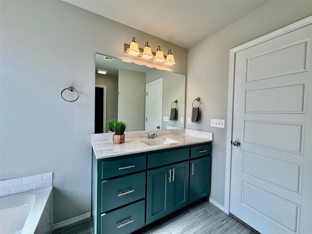 6615 S 18th Place, Broken Arrow, OK 74011