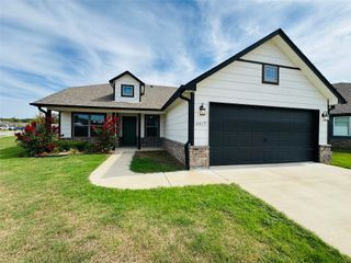 6615 S 18th Place, Broken Arrow, OK 74011