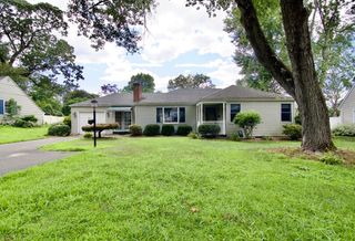 138 W Allen Ridge Rd, Springfield, MA 01118