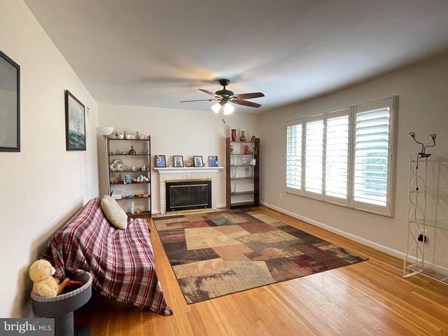 2211 MARK CT, Silver Spring, MD 20910