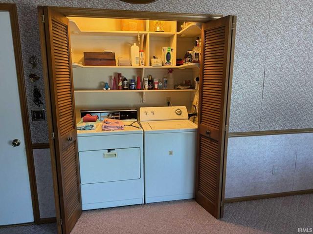 2427 Valley Creek Run, New Haven, IN 46774