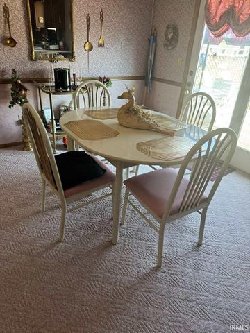 2427 Valley Creek Run, New Haven, IN 46774