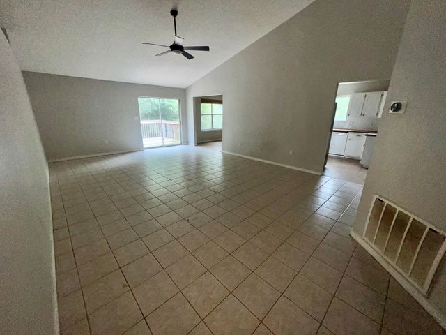 4746 Connor Drive, Crestview, FL 32539