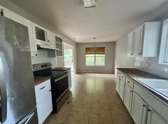 4746 Connor Drive, Crestview, FL 32539