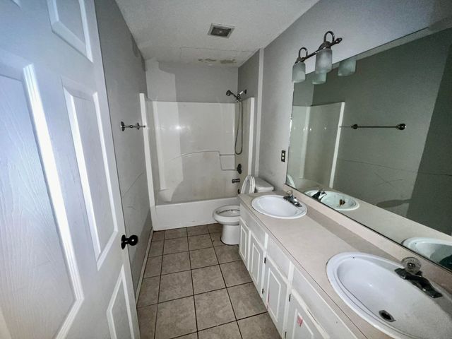 4746 Connor Drive, Crestview, FL 32539