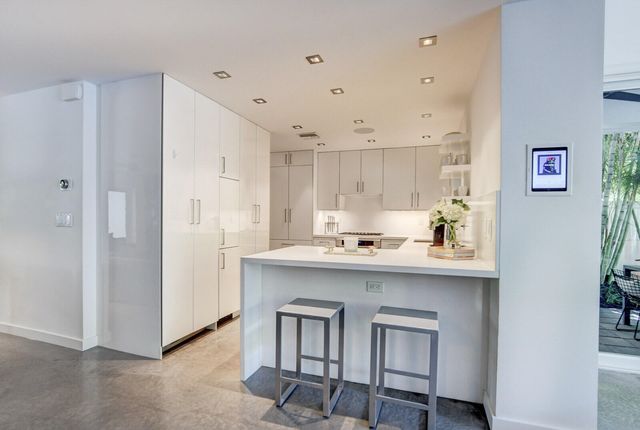 717 NE 1st Court, Delray Beach, FL 33483