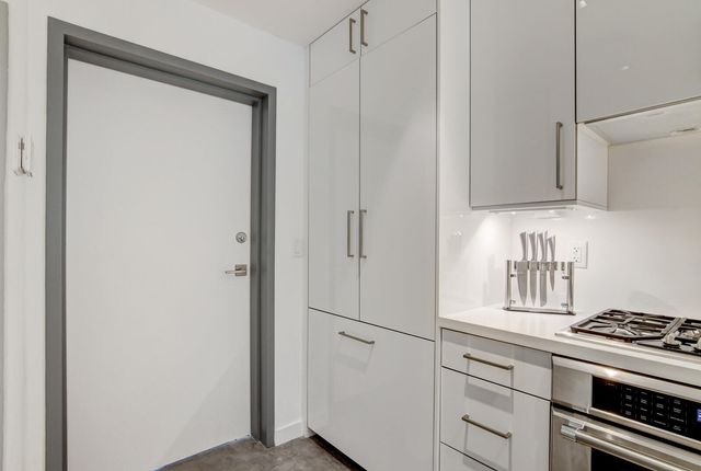 717 NE 1st Court, Delray Beach, FL 33483