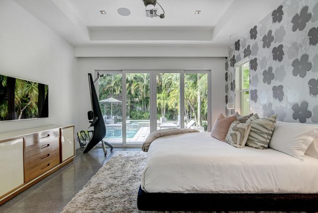 717 NE 1st Court, Delray Beach, FL 33483