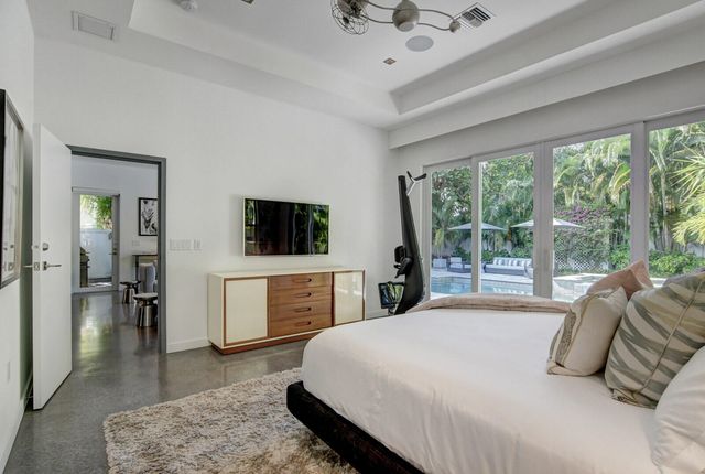 717 NE 1st Court, Delray Beach, FL 33483