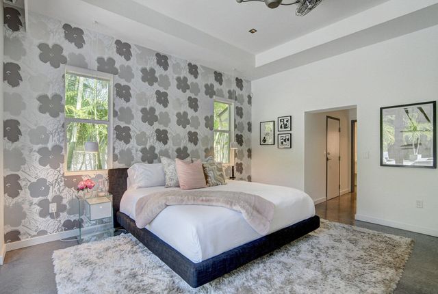 717 NE 1st Court, Delray Beach, FL 33483