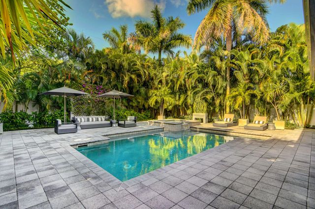 717 NE 1st Court, Delray Beach, FL 33483