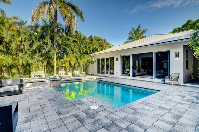 717 NE 1st Court, Delray Beach, FL 33483