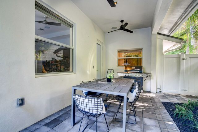 717 NE 1st Court, Delray Beach, FL 33483