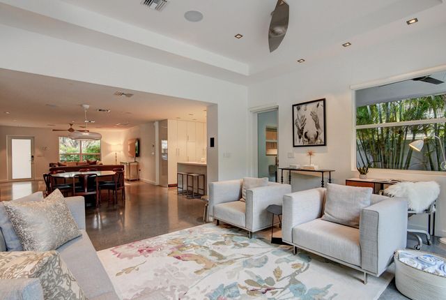 717 NE 1st Court, Delray Beach, FL 33483