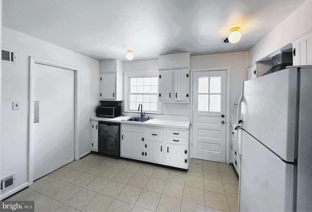 5807 OGDEN CT, Bethesda, MD 20816