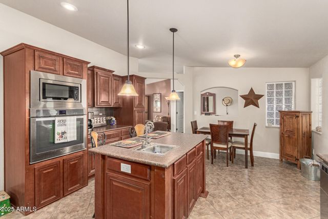 4753 N SAGUARO Drive, Apache Junction, AZ 85120