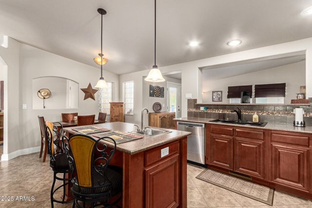 4753 N SAGUARO Drive, Apache Junction, AZ 85120