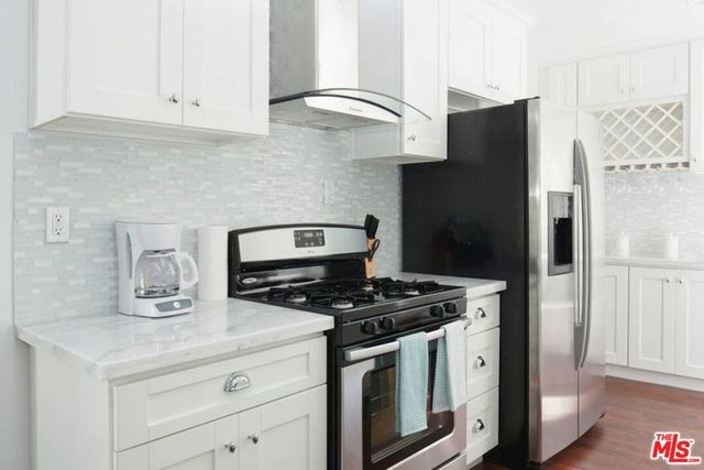7553 GARDEN GROVE Avenue, Reseda, CA 91335