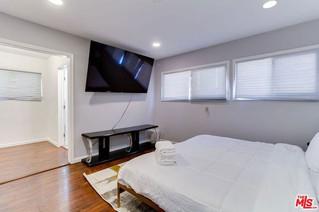 7553 GARDEN GROVE Avenue, Reseda, CA 91335