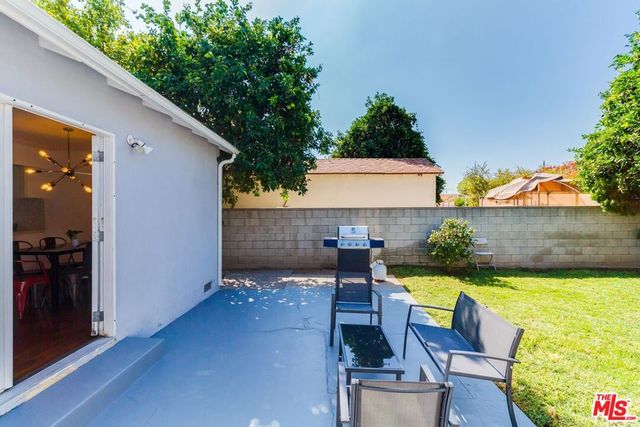 7553 GARDEN GROVE Avenue, Reseda, CA 91335