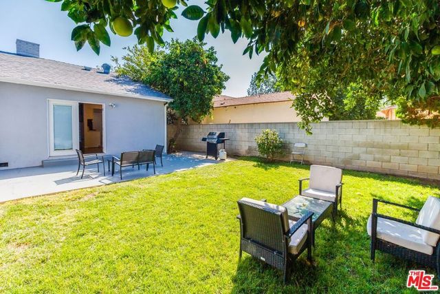7553 GARDEN GROVE Avenue, Reseda, CA 91335