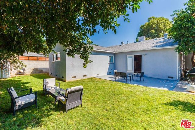 7553 GARDEN GROVE Avenue, Reseda, CA 91335
