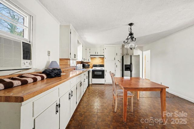 3442 Lester Street, Conover, NC 28613