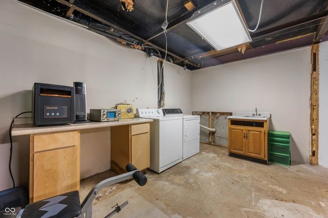 6717 S State Road 109, Knightstown, IN 46148