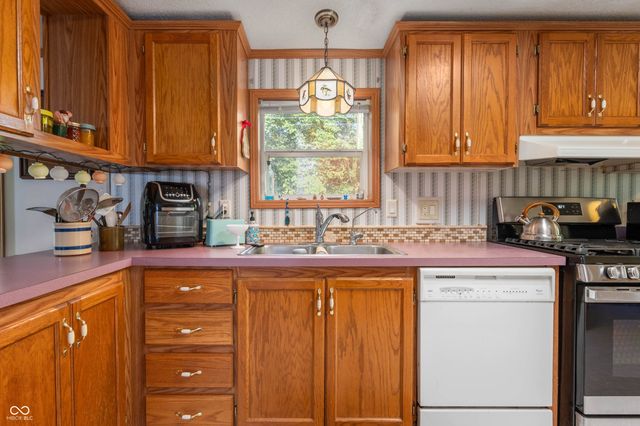 6717 S State Road 109, Knightstown, IN 46148