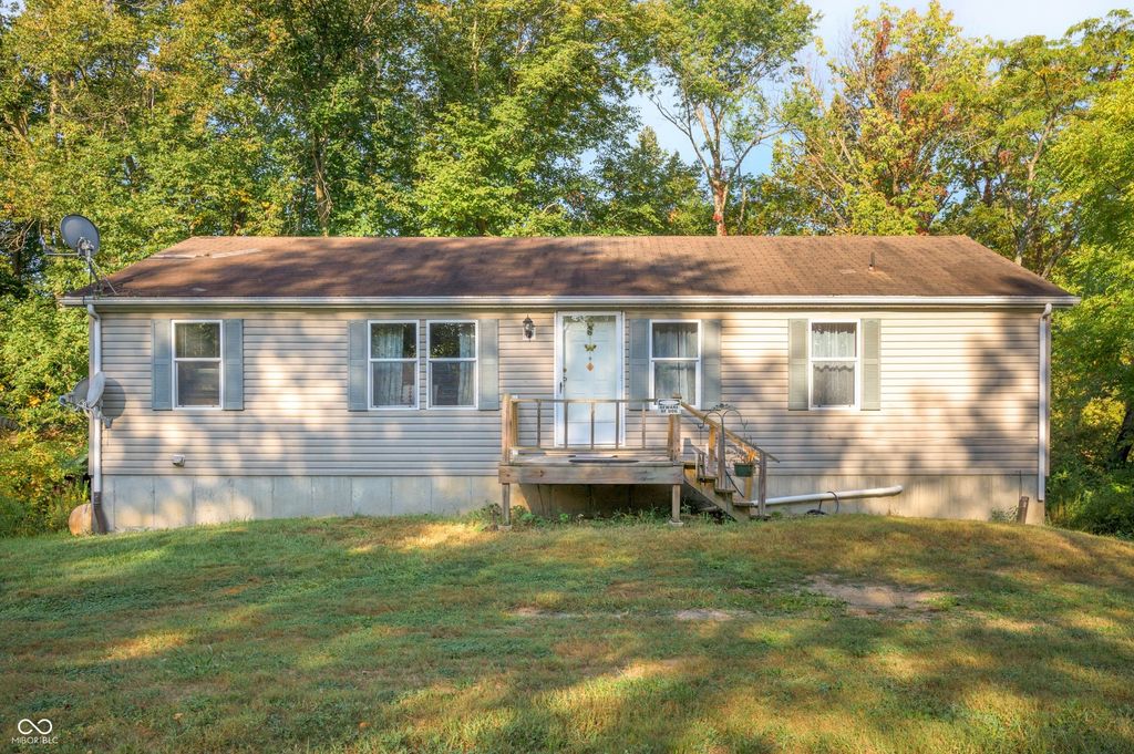 6717 S State Road 109, Knightstown, IN 46148