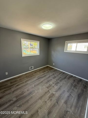 127 Mill Street, Toms River, NJ 08757