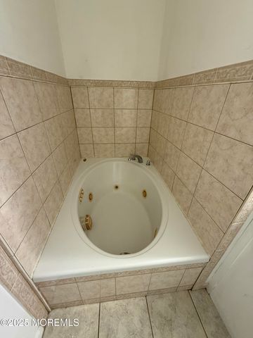 127 Mill Street, Toms River, NJ 08757