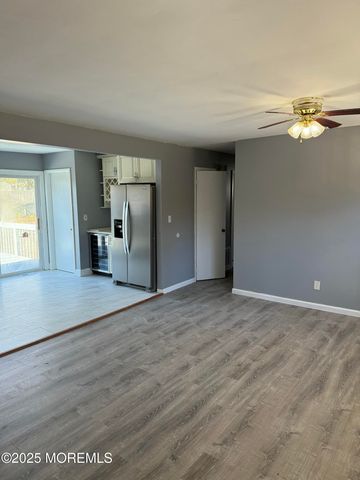 127 Mill Street, Toms River, NJ 08757