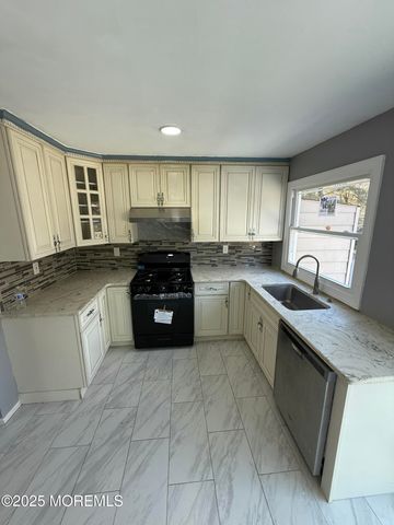 127 Mill Street, Toms River, NJ 08757