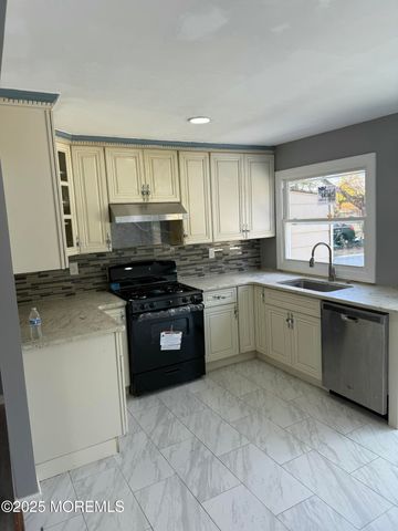 127 Mill Street, Toms River, NJ 08757