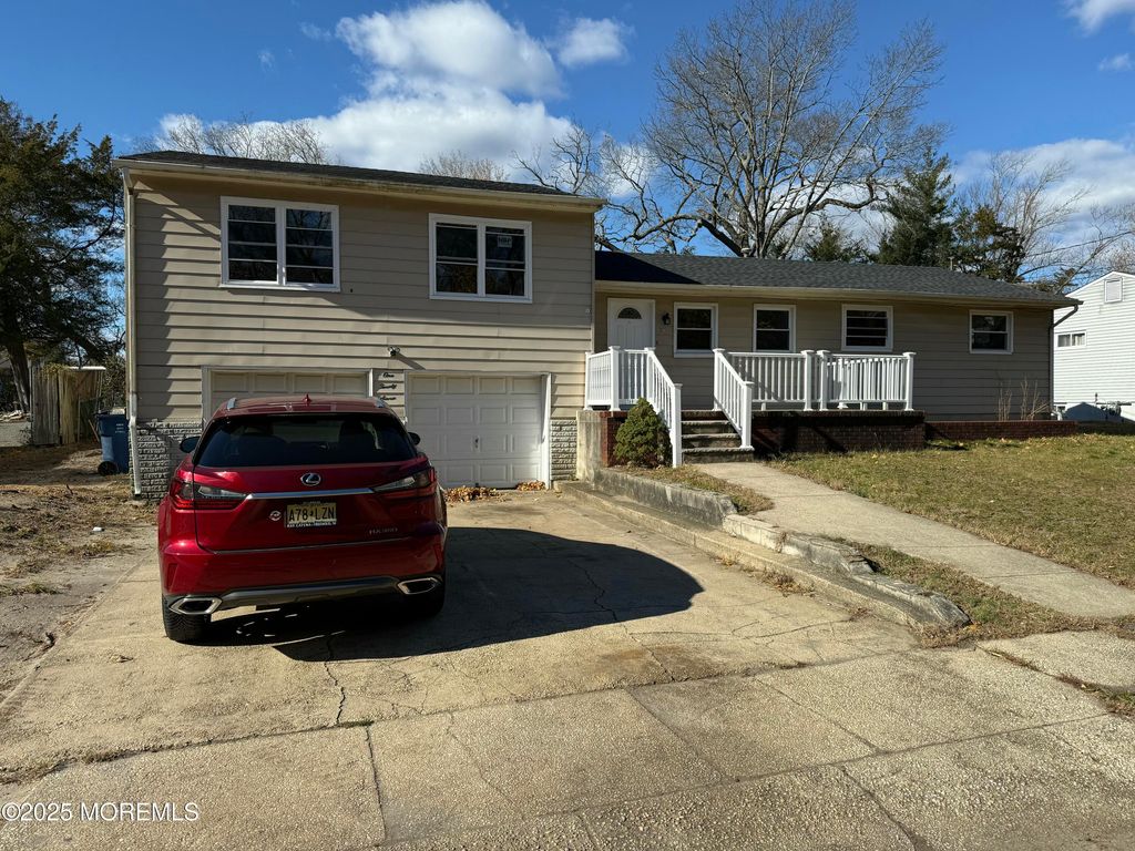 127 Mill Street, Toms River, NJ 08757