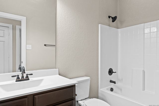 2213-2215 AVERY VILLAGE, New Braunfels, TX 78130