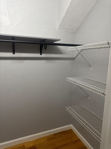 90 Chestnut St 3, Chelsea, MA 02150