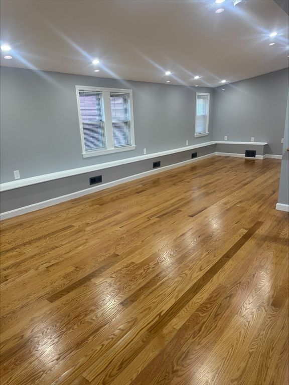 90 Chestnut St 3, Chelsea, MA 02150