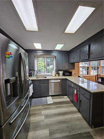 3 Kirker Drive, East Greenwich, RI 02818