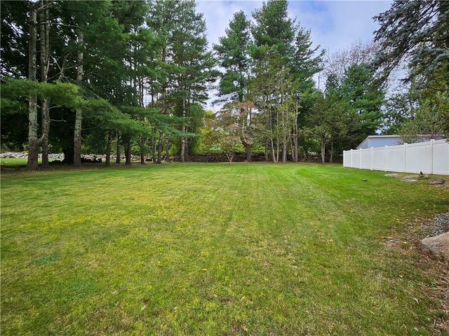 3 Kirker Drive, East Greenwich, RI 02818