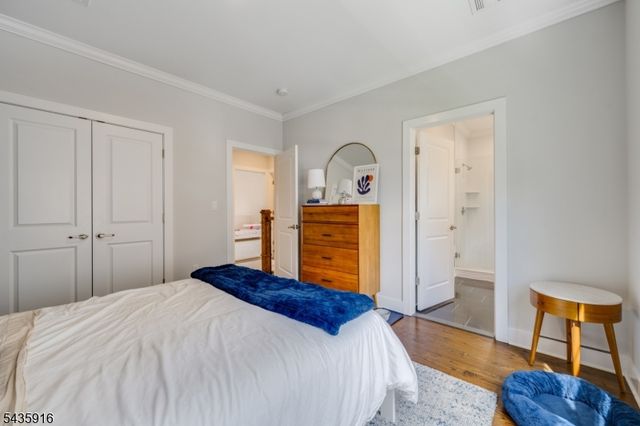 19 Preston Dr, Livingston Twp., NJ 07039