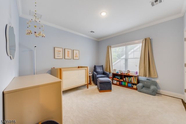 19 Preston Dr, Livingston Twp., NJ 07039