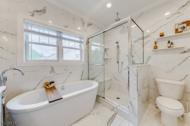 19 Preston Dr, Livingston Twp., NJ 07039