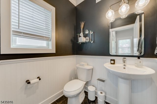 19 Preston Dr, Livingston Twp., NJ 07039