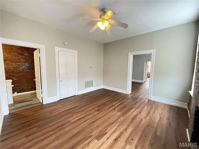 4656 Virginia Avenue, St Louis, MO 63111