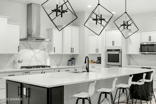 385 Marisa Court, Las Cruces, NM 88007