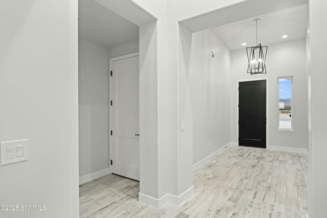 385 Marisa Court, Las Cruces, NM 88007